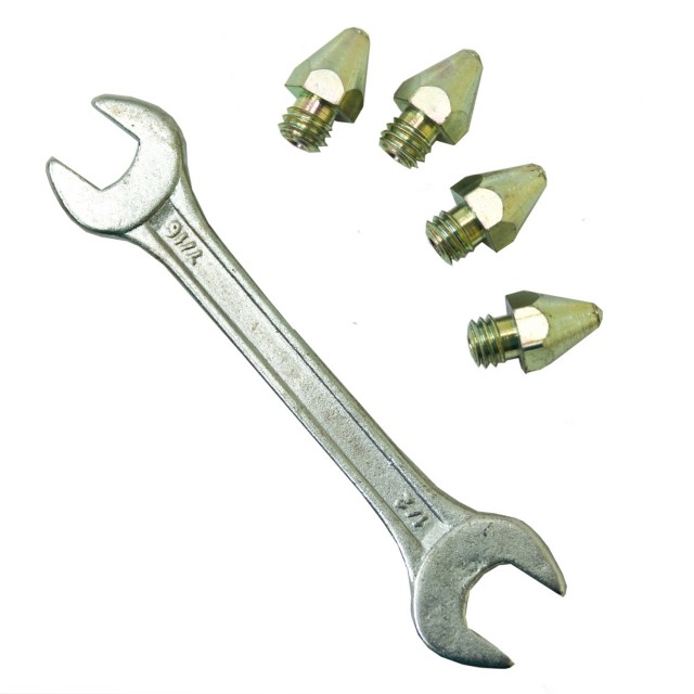 Liveryman Standard Studs Plus Spanner