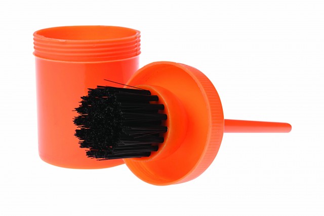 Roma Brights Hoof Oil Brush & Bottle (Orange)