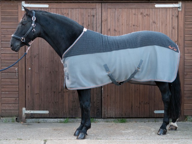 Mark Todd Coolex Mesh Cooler (Grey/Orange)