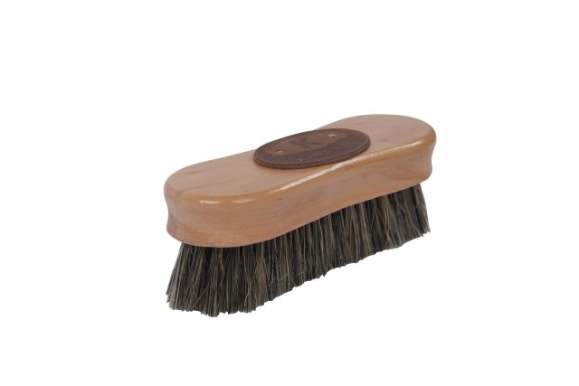 Kincade Wooden Deluxe Face Brush (Natural)