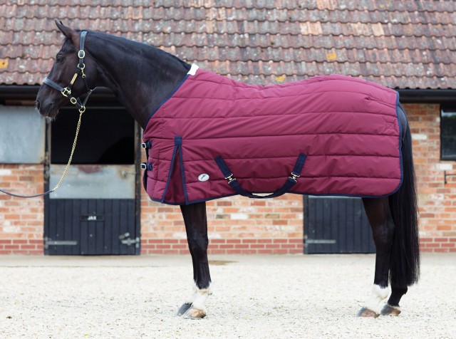 JHL Essential Mediumweight Stable Rug (Burgundy & Navy)