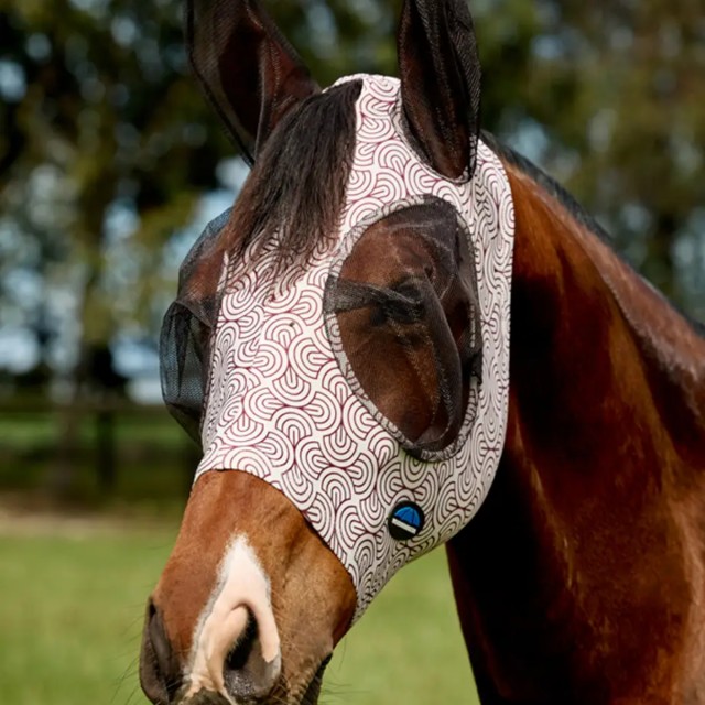 Weatherbeeta ComFiTec Deluxe Stretch Fly Mask With Ears (White/Burgundy Bit Print)