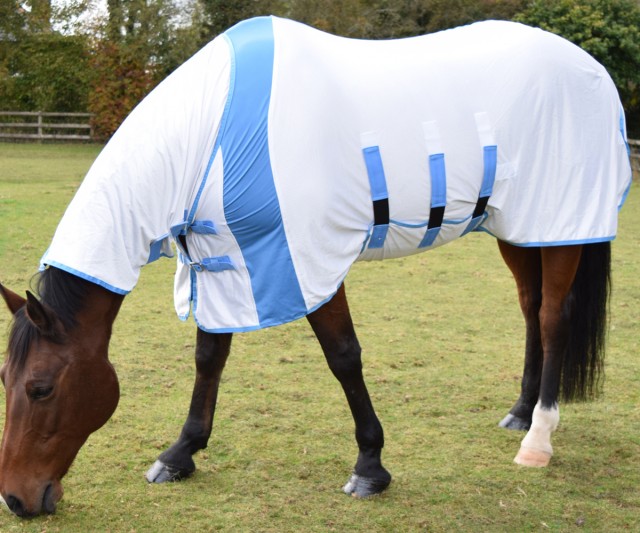 JHL Ultra Fly Relief Combo Rug (White & Blue)