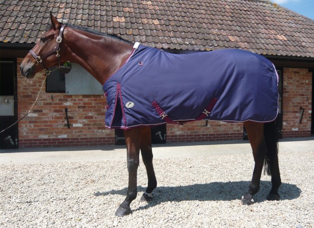 JHL Heavyweight Stable Rug (Navy & Burgundy)